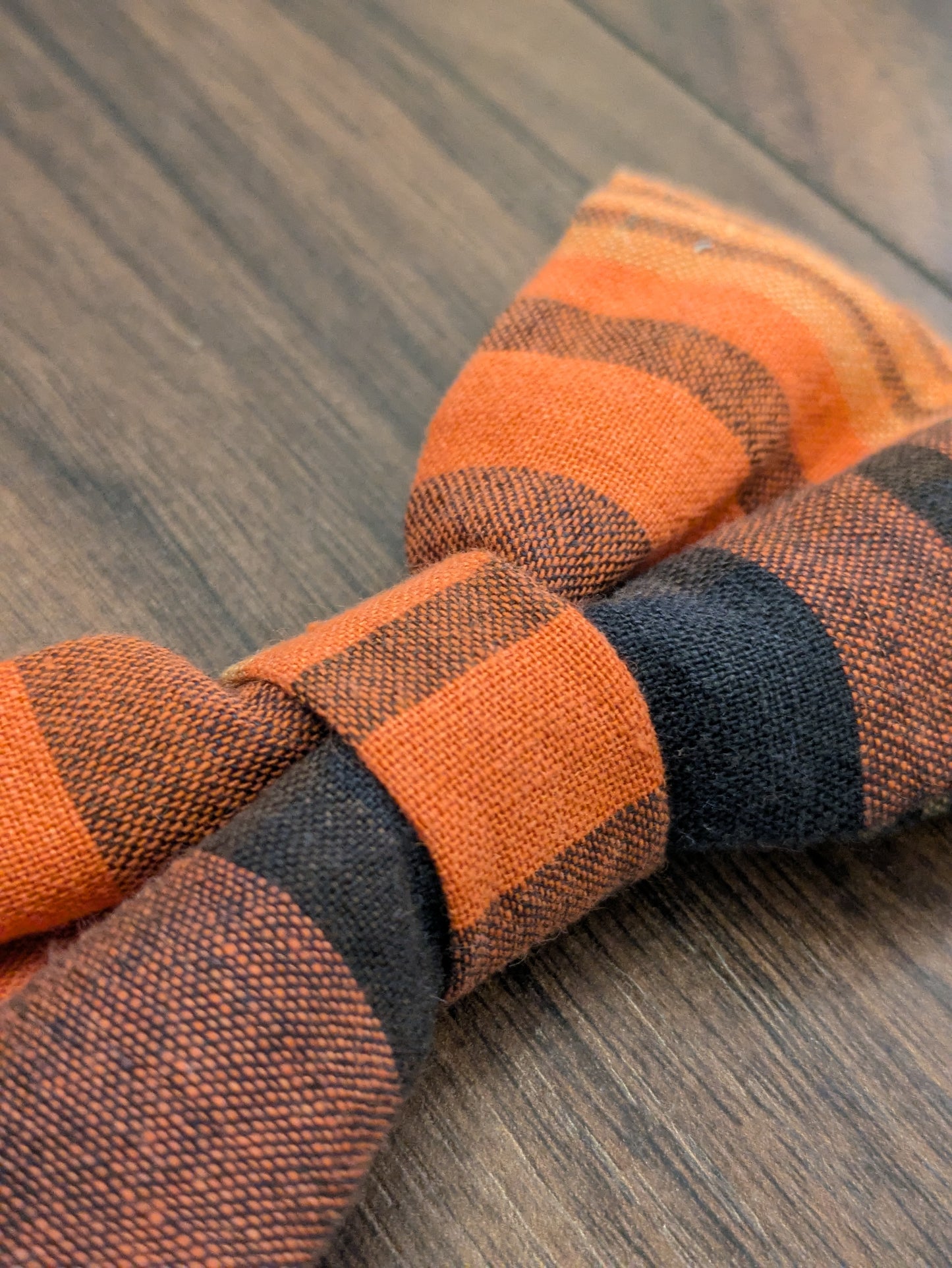 Rustic dog bow tie - M