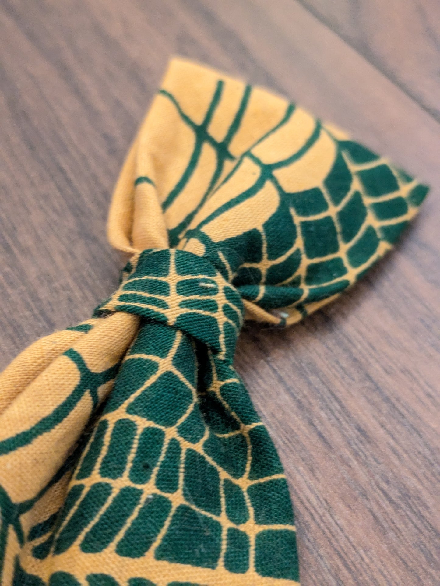 Spiderweb dog bow tie - XS/S
