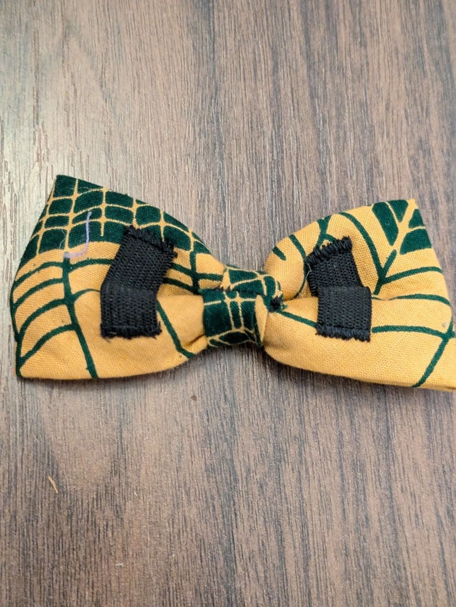 Spiderweb dog bow tie - XS/S - Fetch & Fettle