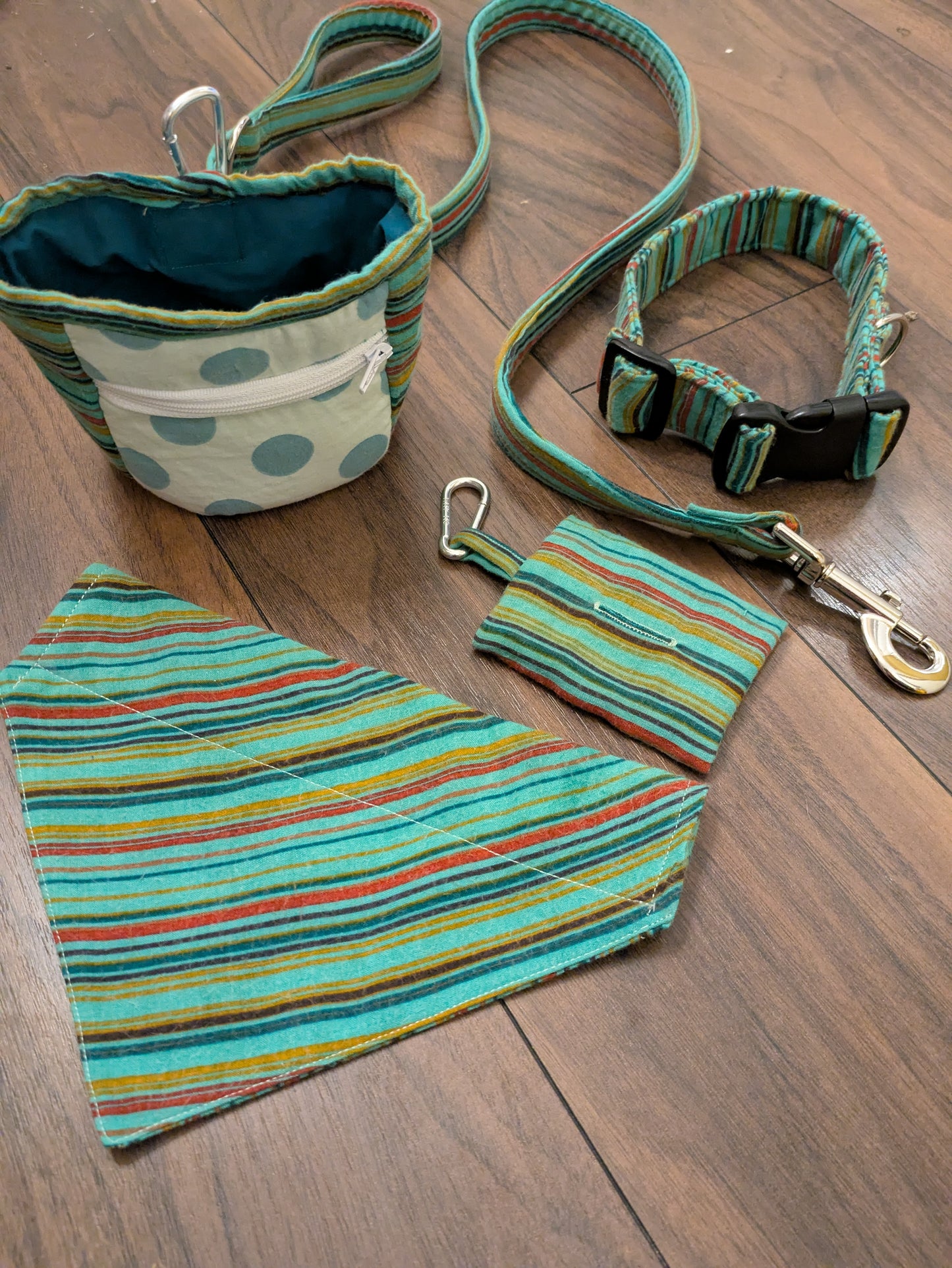 Turquoise spice - upcycled dog collar (medium)