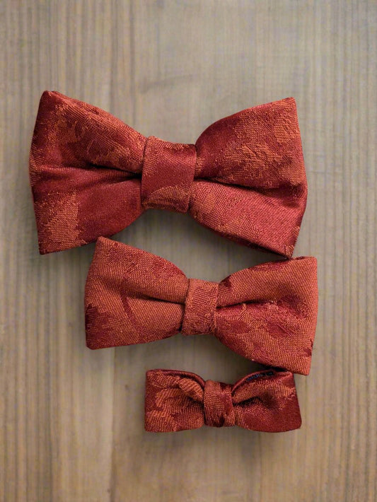 Cute dog bow tie wedding outfit, Eco friendly maroon dog bow tie or bow, handmade from upcycled table cloth, 