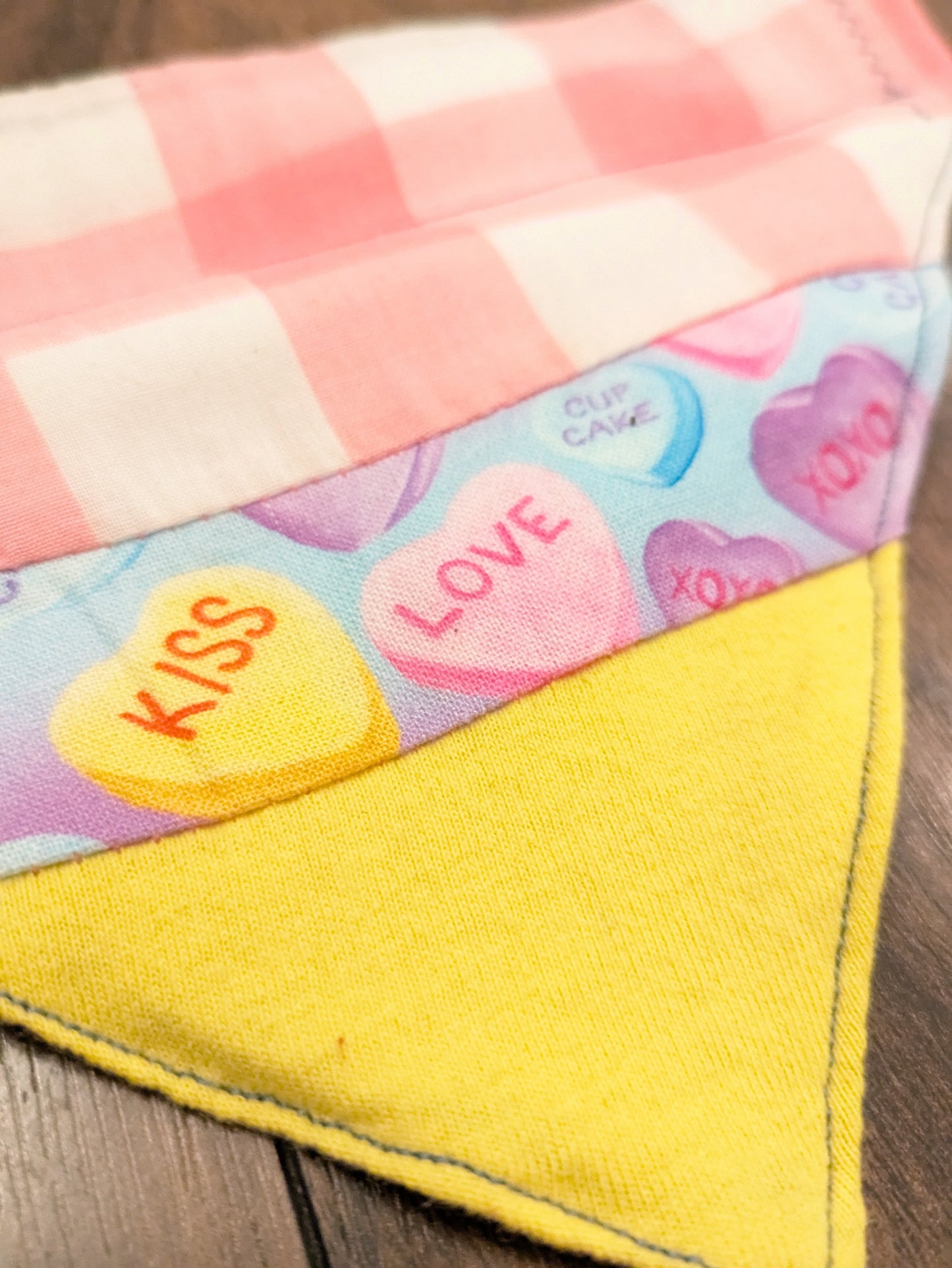 Love heart pastel dog bandana - S/M