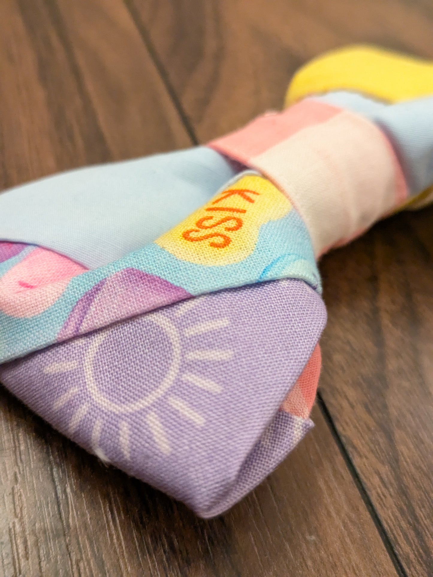 Love heart pastel dog bow tie - M