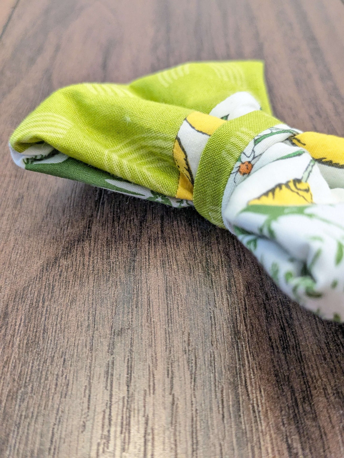 Spring greens dog bow - M