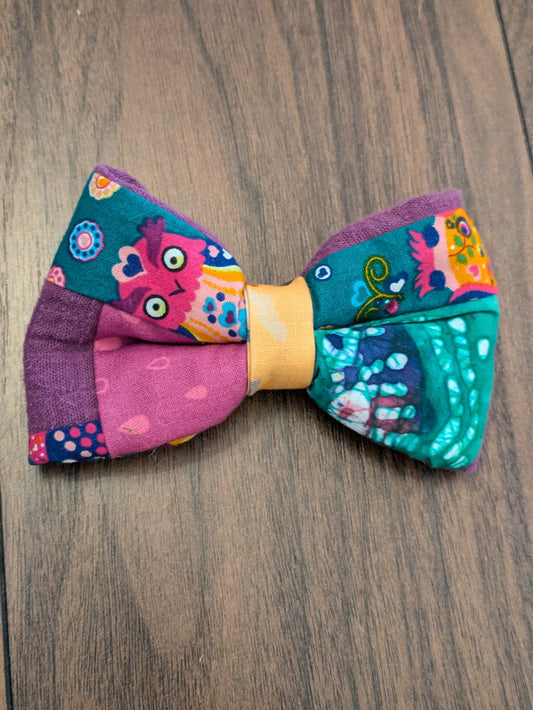 Funky dog bow tie - M