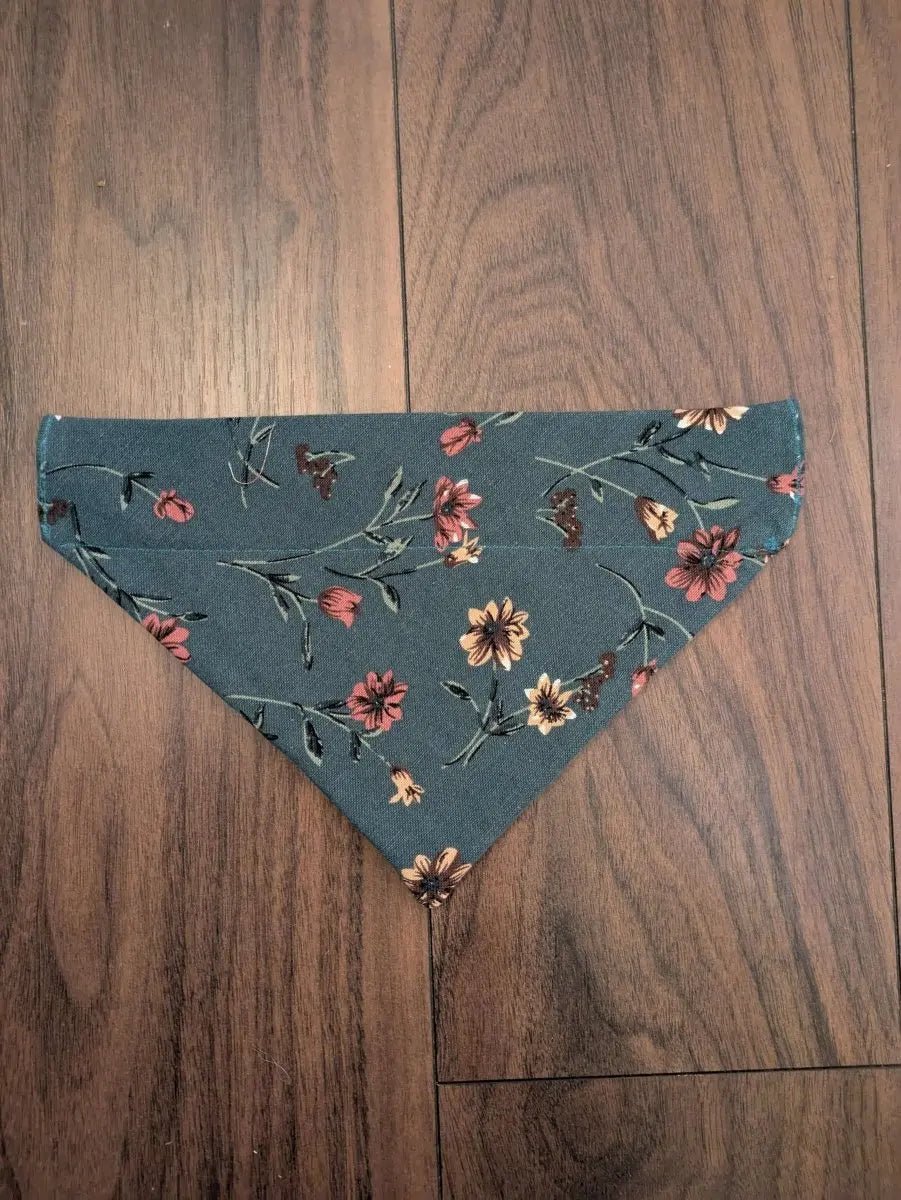 Country Cottage Dog Bandana - M - Fetch & Fettle